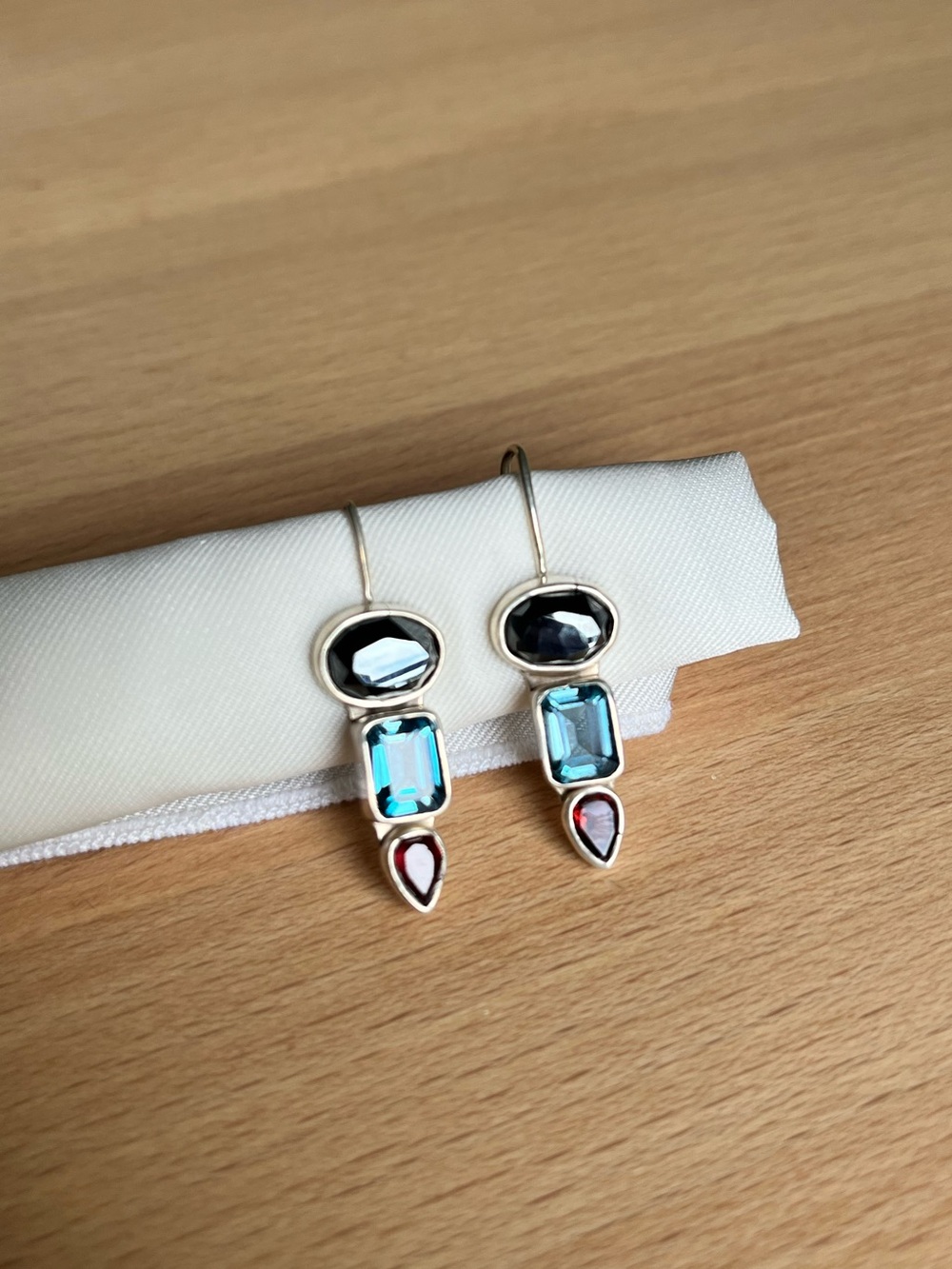 Vintage Art Deco Sterling Drop Earrings with Semi-Precious Stones - Picture 3 of 4